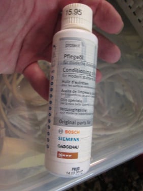 Reiniger voor R V S koelkasten NIEUWE fles