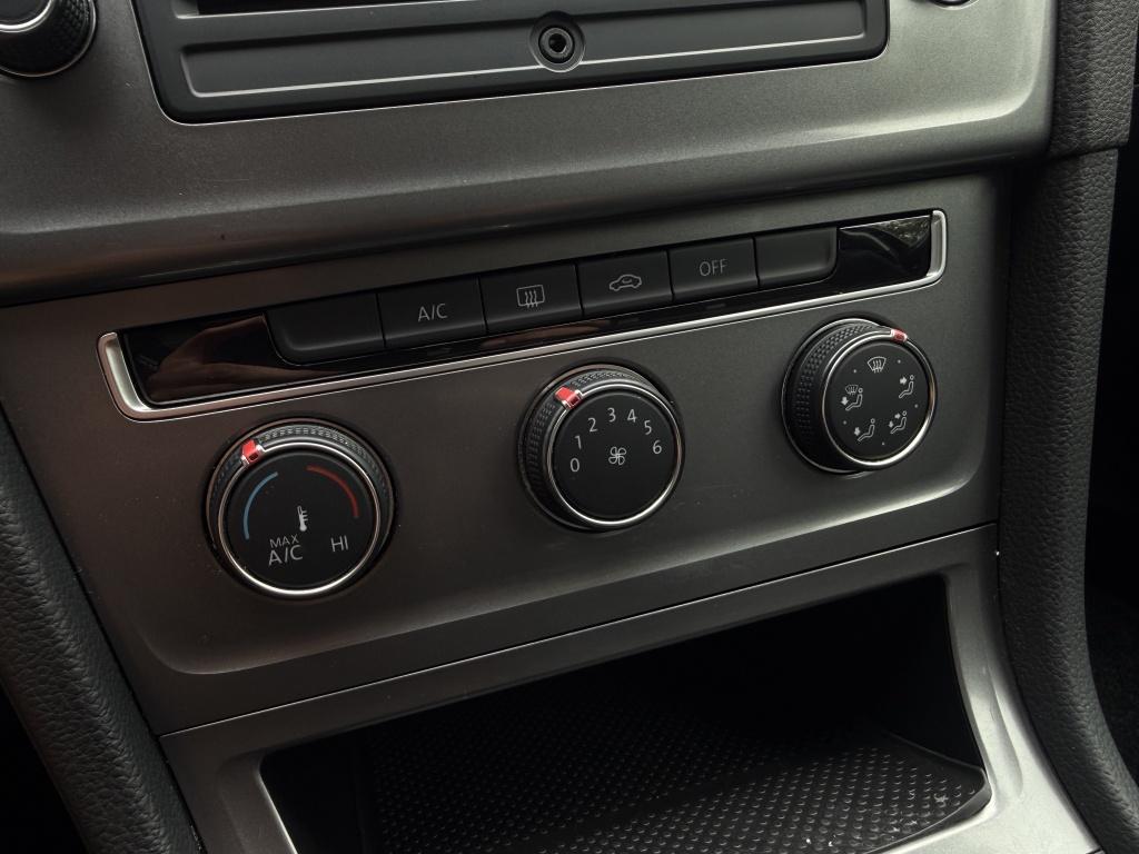 Volkswagen Golf 1.2 tsi easyline - goed onderhouden -
