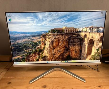 Acer AIO 23,8" i5-8250 / 8GB / 250GB SSD / 1TB HDD / W11