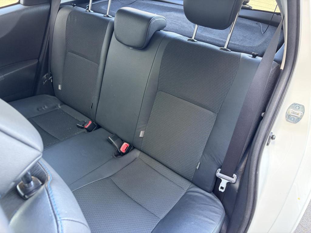 Toyota Yaris 1.5 full hybrid dynamic automaat, camera, panoramadak, navigat