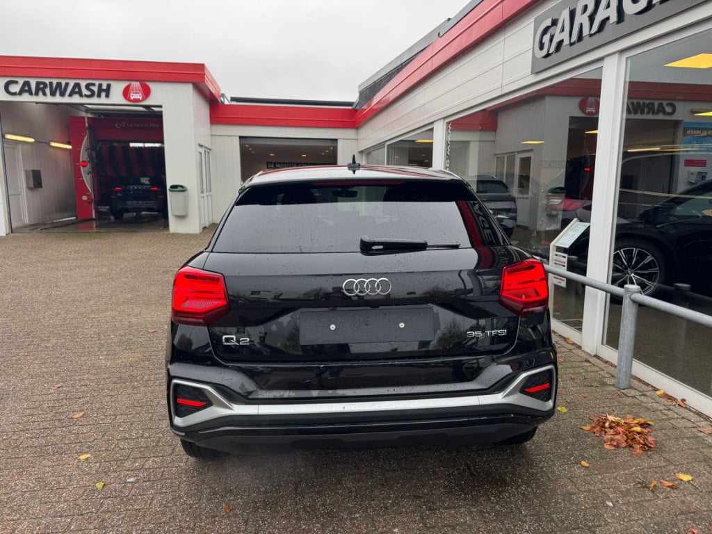 Audi Q2 35 tfsi s edition