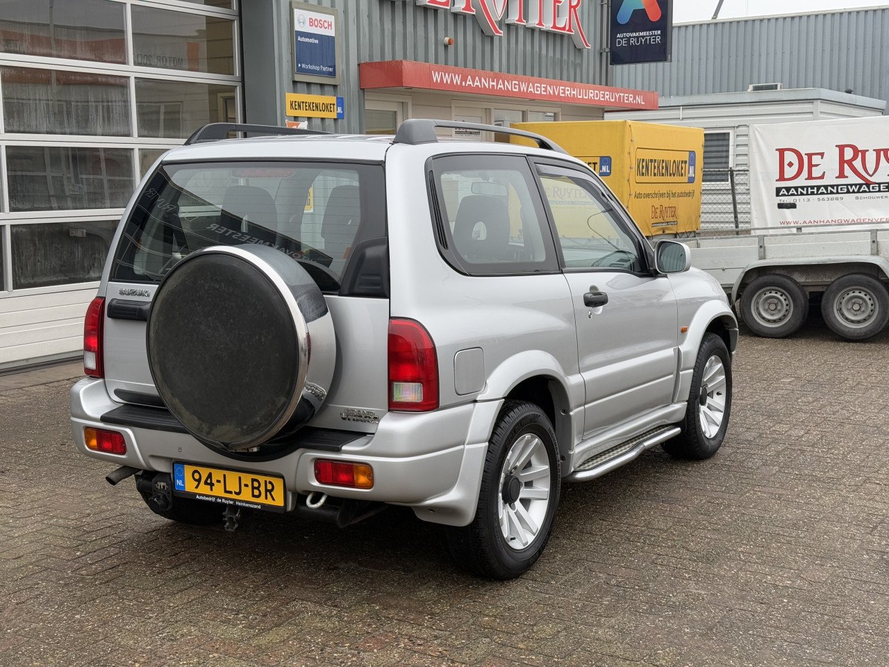 Suzuki Grand Vitara - 2.0 Metal Top