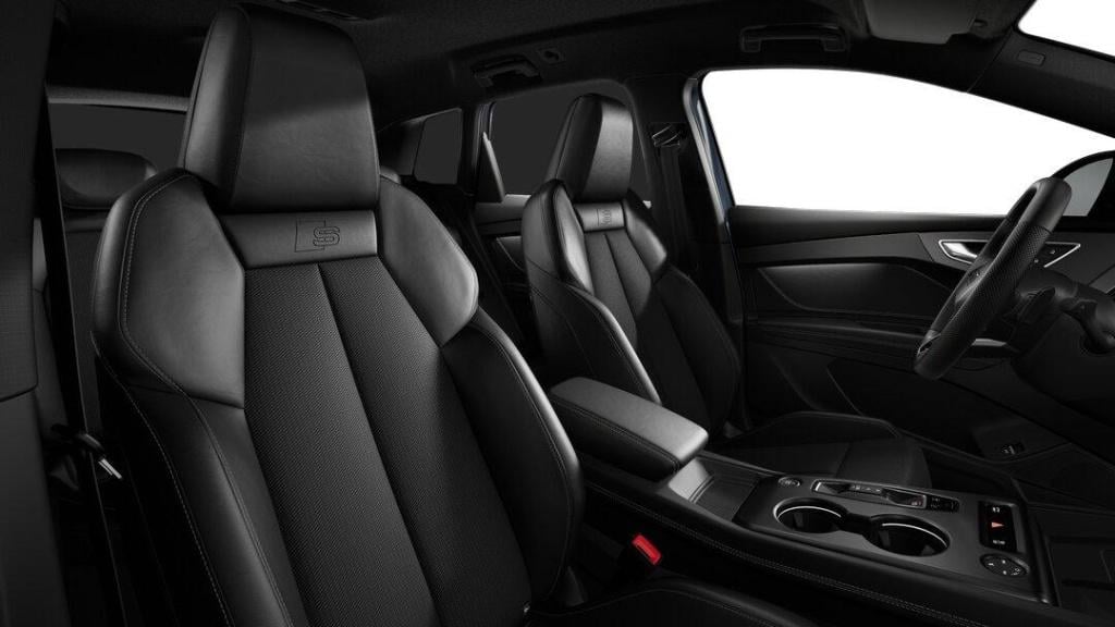 Audi Q4 E-tron s edition e-tron 45 82 kwh 210 kw / 286 pk suv ele