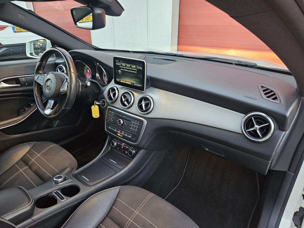 Mercedes-Benz Cla shooting brake 180 prestige | pano | camera | rijklaar in