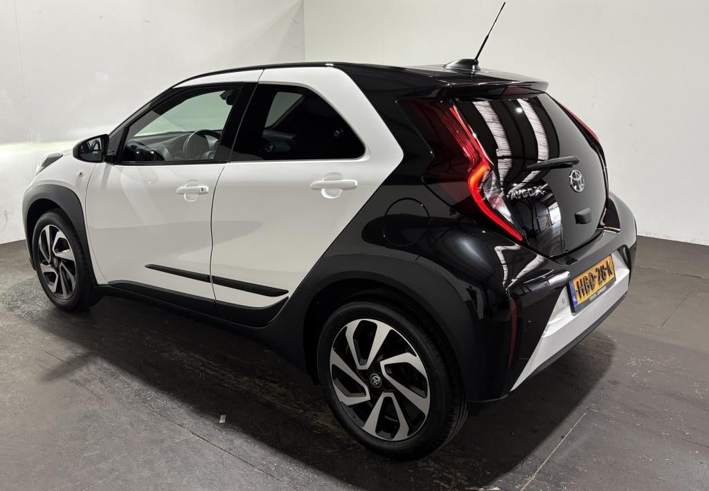 Toyota Aygo x 1.0 vvt-i s-cvt puls