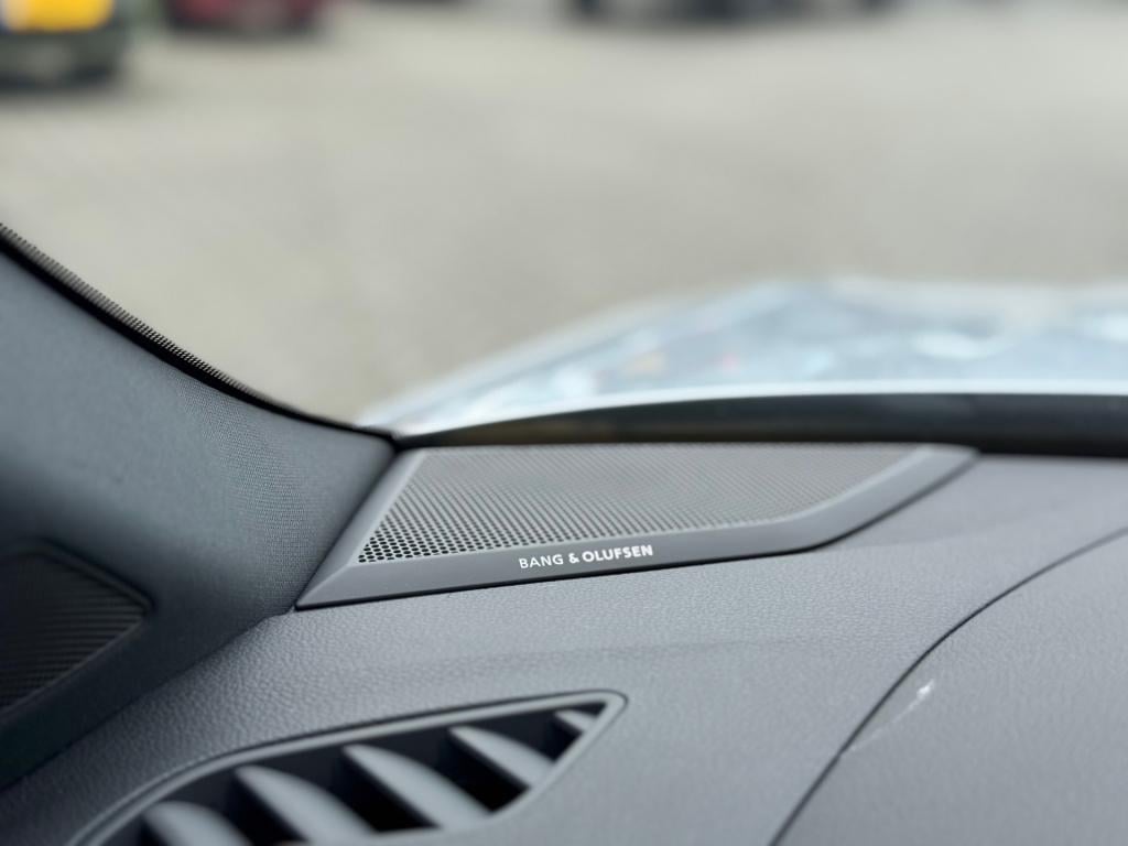 Audi Q3 sportback 45 tfsi quattro s edition * pano * b&o * camera * matrix 