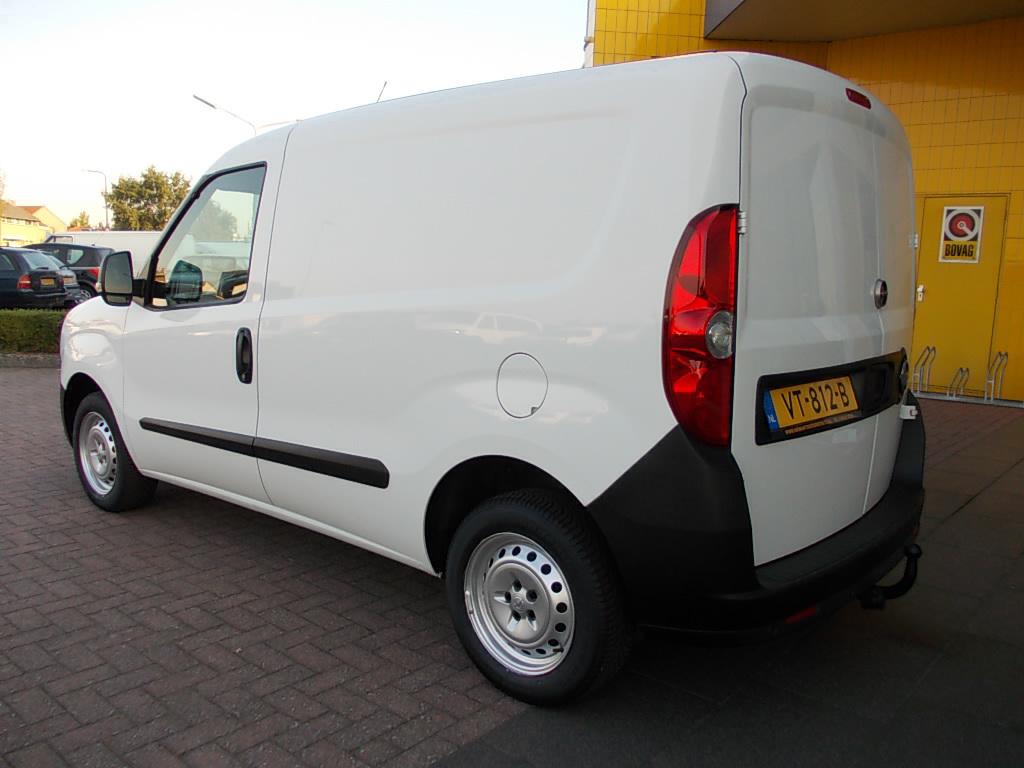 Opel Combo 1.3 cdti airco, cruise control, pdc, trekhaak