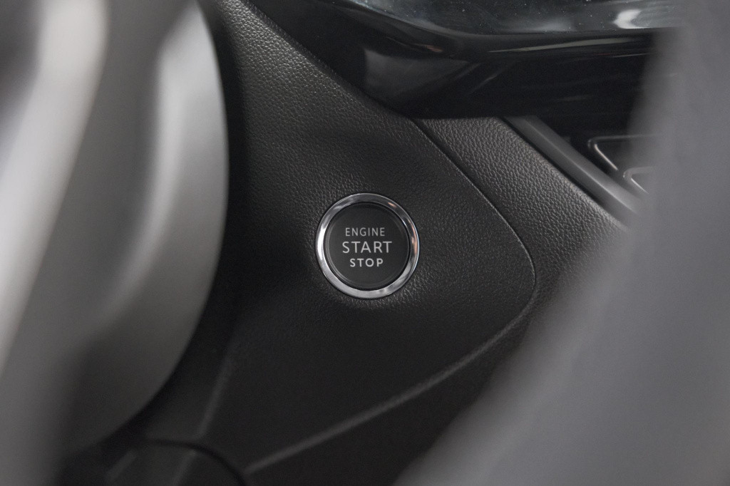 Opel Grandland turbo 130 at8 ultimate | camera | adaptieve cruise control |