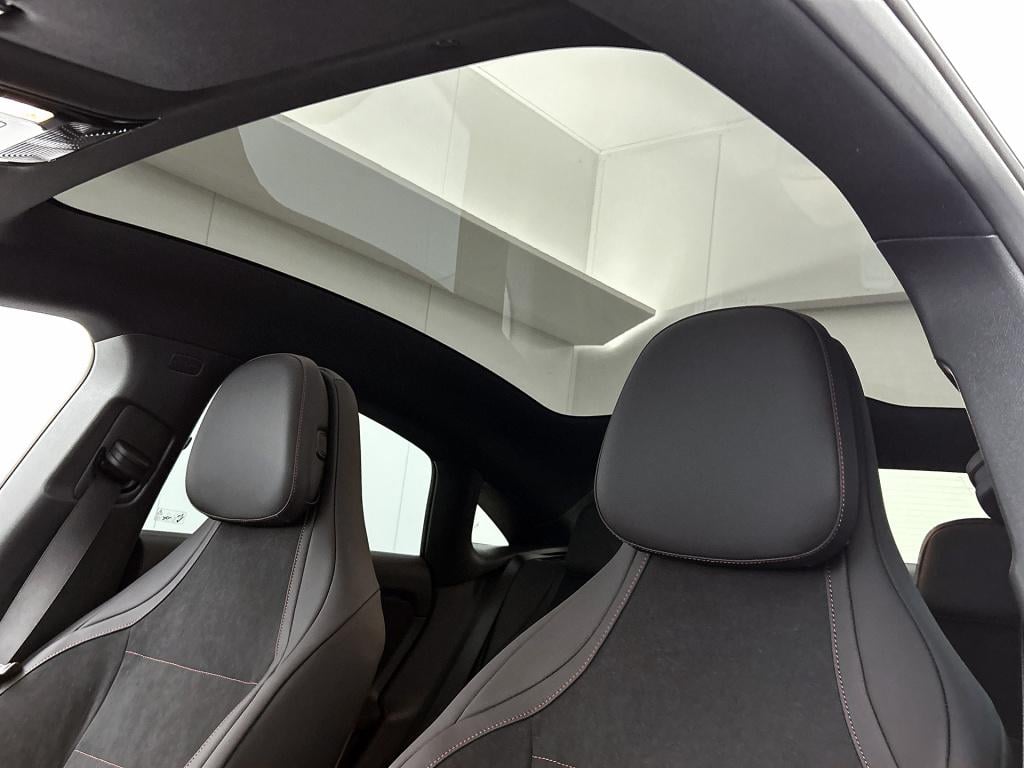 Mercedes-Benz Cla 250+ launch edition 85 kwh | warmtepomp | memorypakket vo