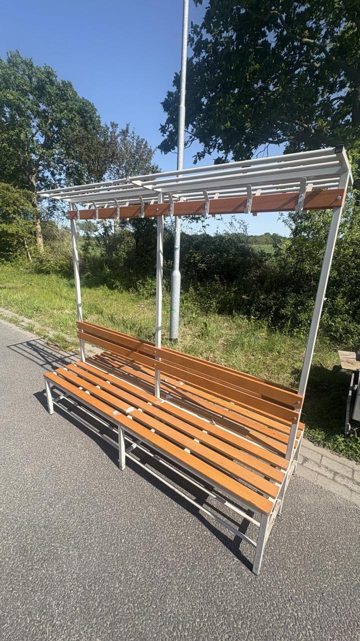 Dubbele kleedkamerbank