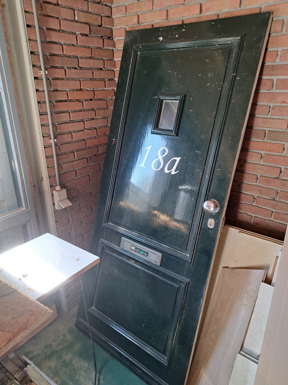 Hardhouten voordeur incl kozijn