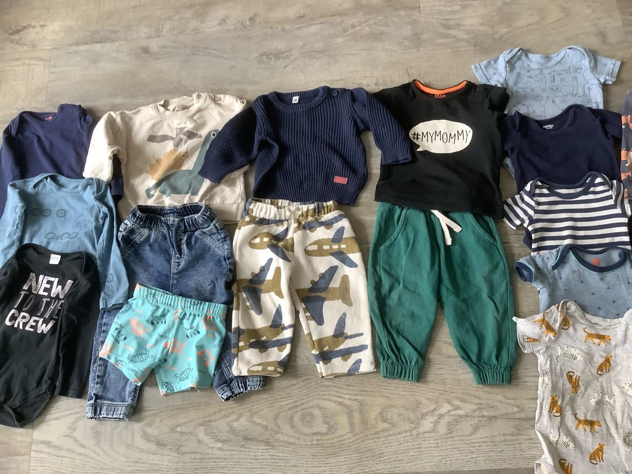 Pakket Jongens Kleding - Maat 80 - 16 stuks