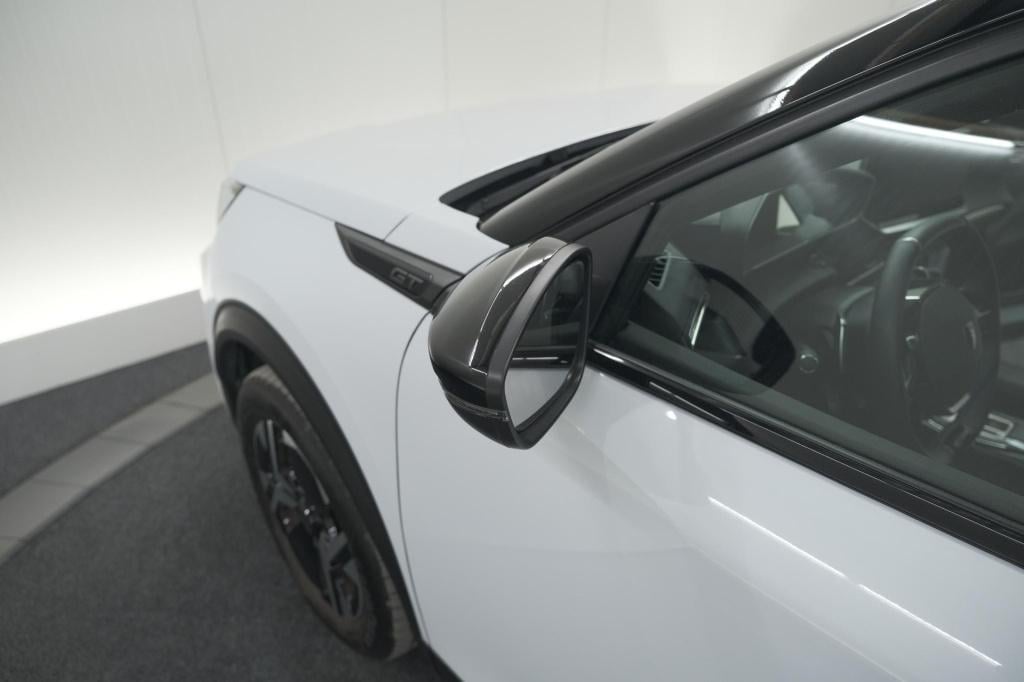 Peugeot 2008 puretech 130 eat8 gt | camera | apple carplay | parkeersensore
