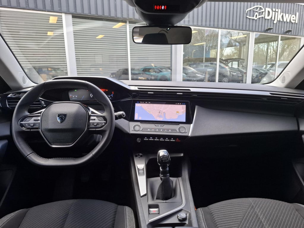 Peugeot 308 110 active pack business nav/clima/park