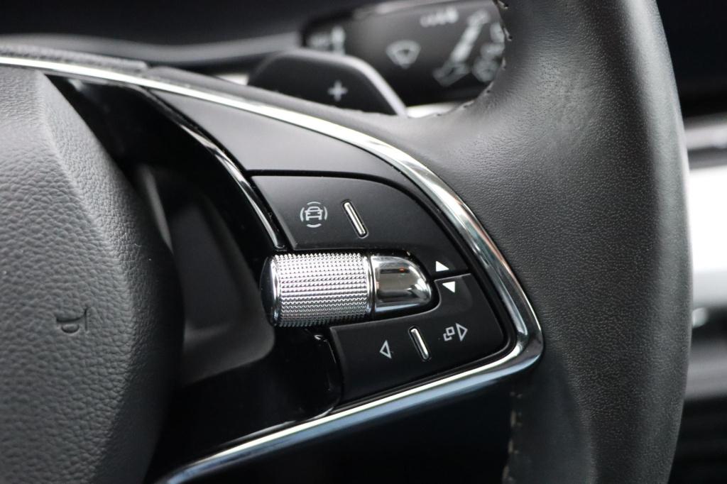 Skoda Octavia combi 1.4 tsi iv style 204pk dsg6