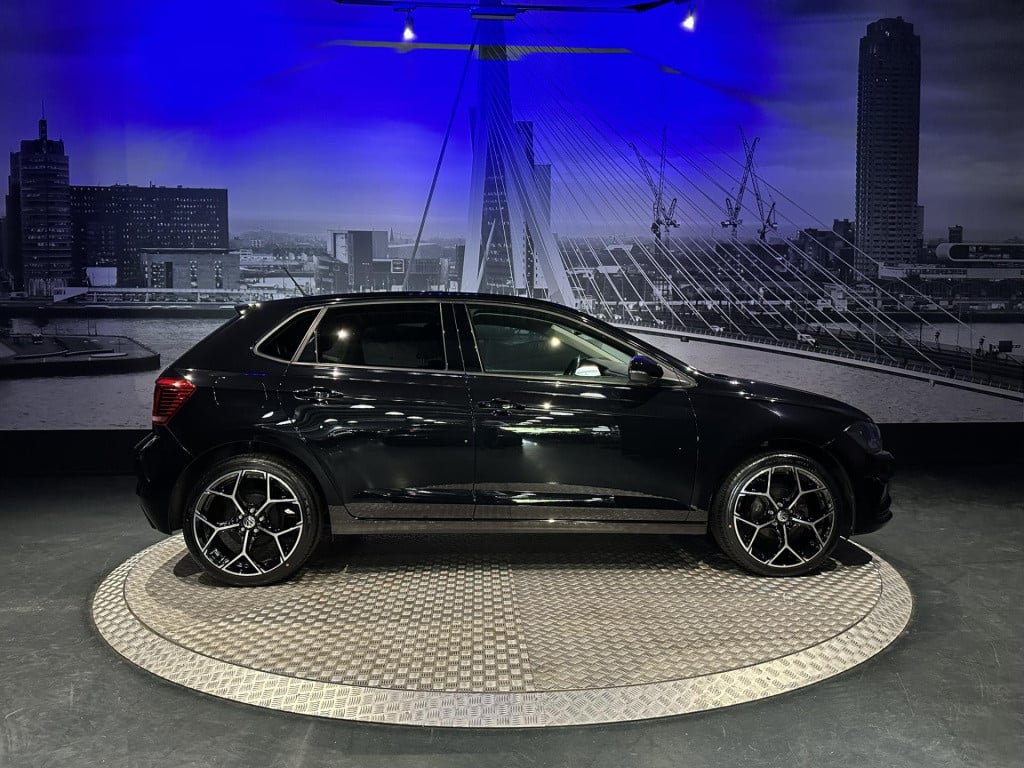 Volkswagen Polo 1.0 tsi comfortline *navi*appconnect*acc*