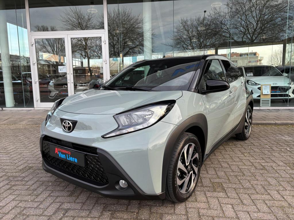 Toyota Aygo x 1.0 vvt-i mt 72pk pulse|bi tone stoelverwarming|carplay|camer
