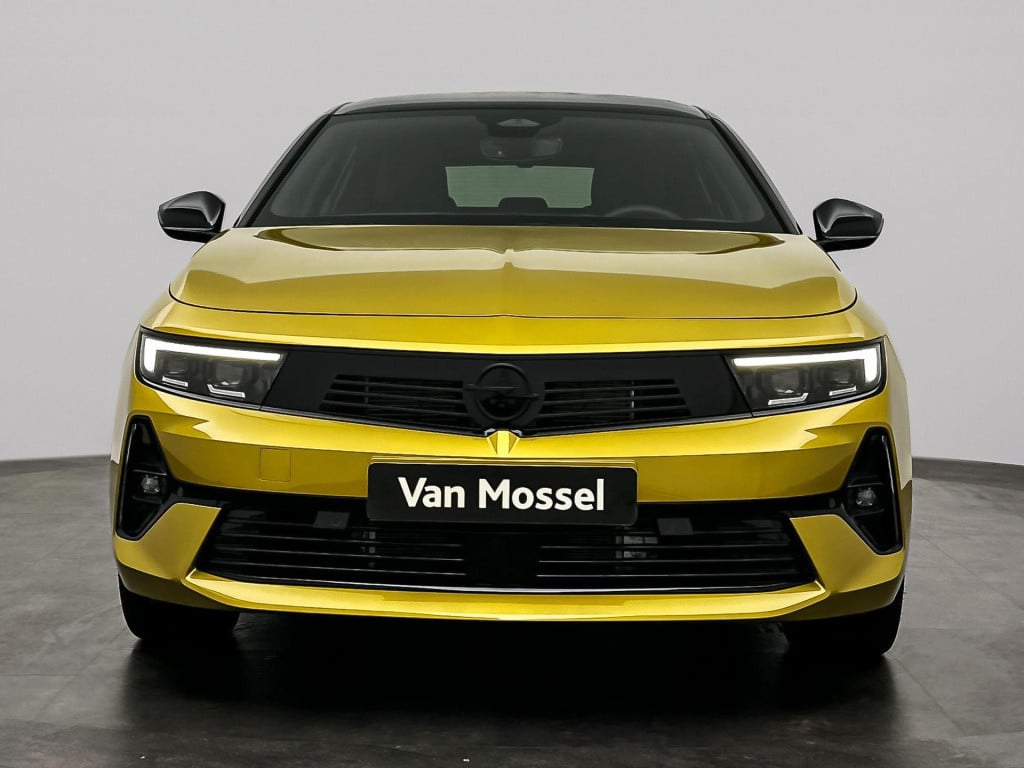 Opel Astra 1.6 turbo plug in hybrid ultimate | voorraadmodel | snel rijden 