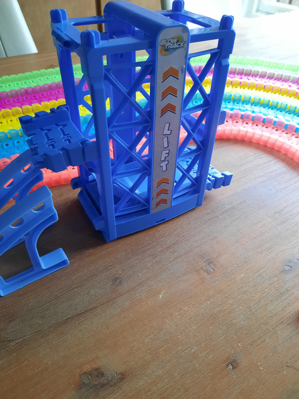 Magic track met lift