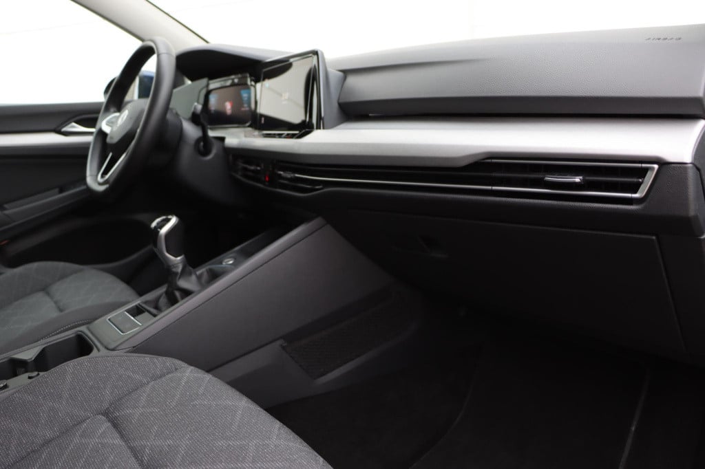 Volkswagen Golf 1.5 tsi life business 130pk