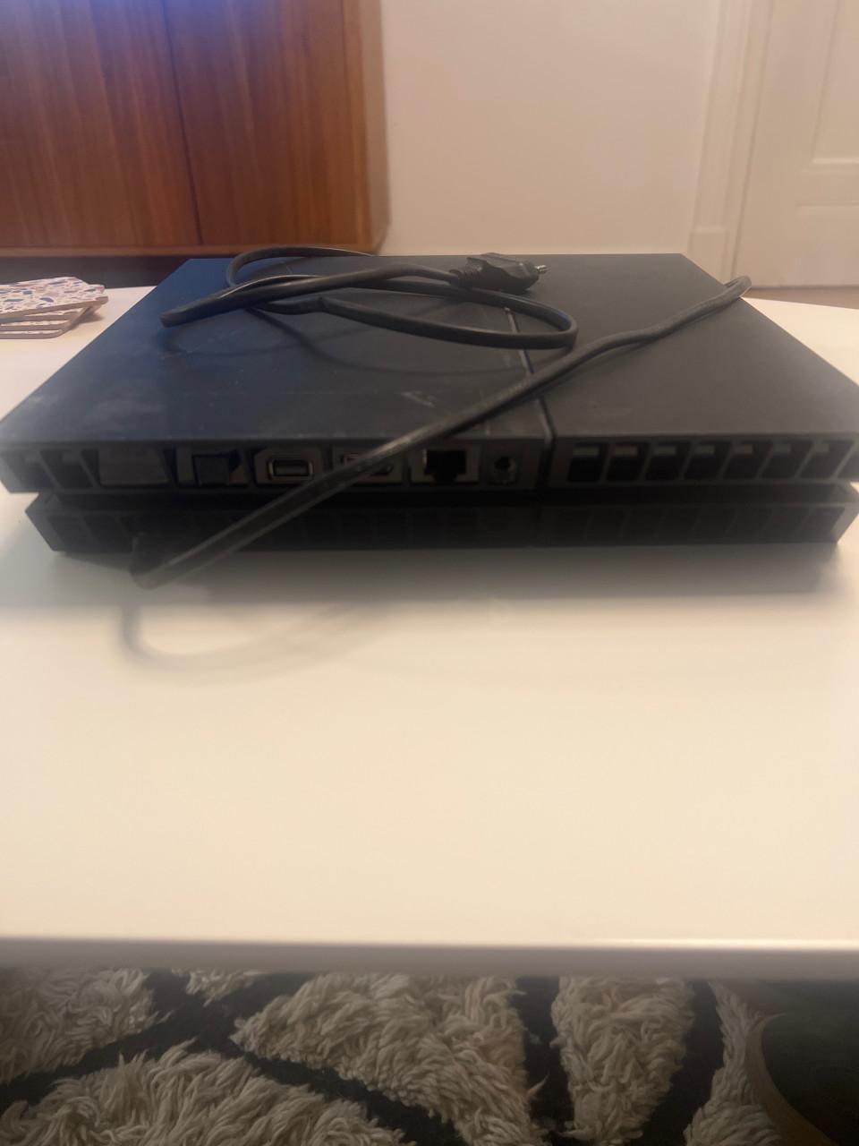 Playstation 4 - zonder controlers