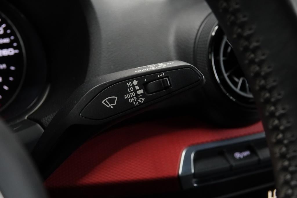Audi Q2 1.4 tfsi | bluetooth | pdc | 19" |