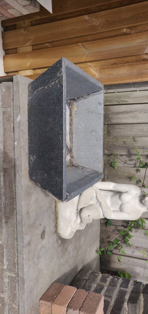 Granieten plantenbak