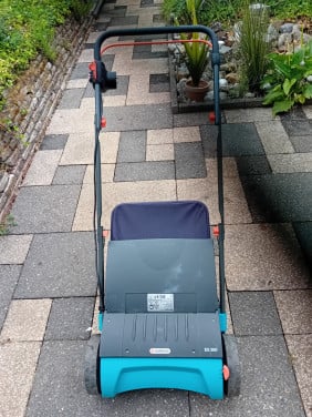 Verticuteer machine