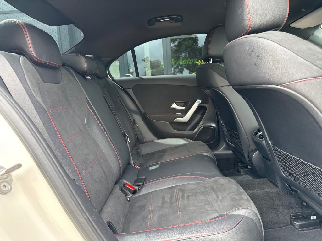 Mercedes-Benz A-Klasse 200 amg edition premium plus * camera * carplay * 18