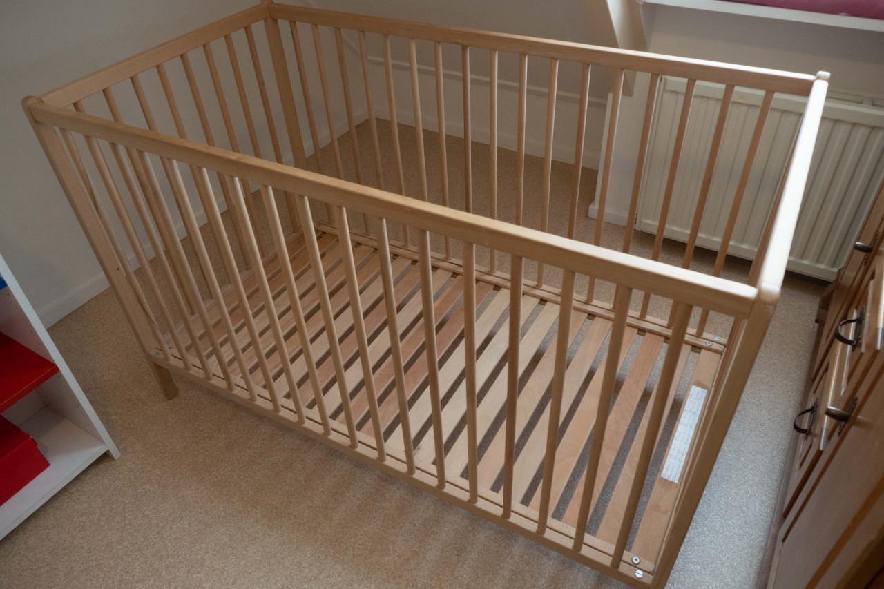 Kinderledikant Ikea blank beuken