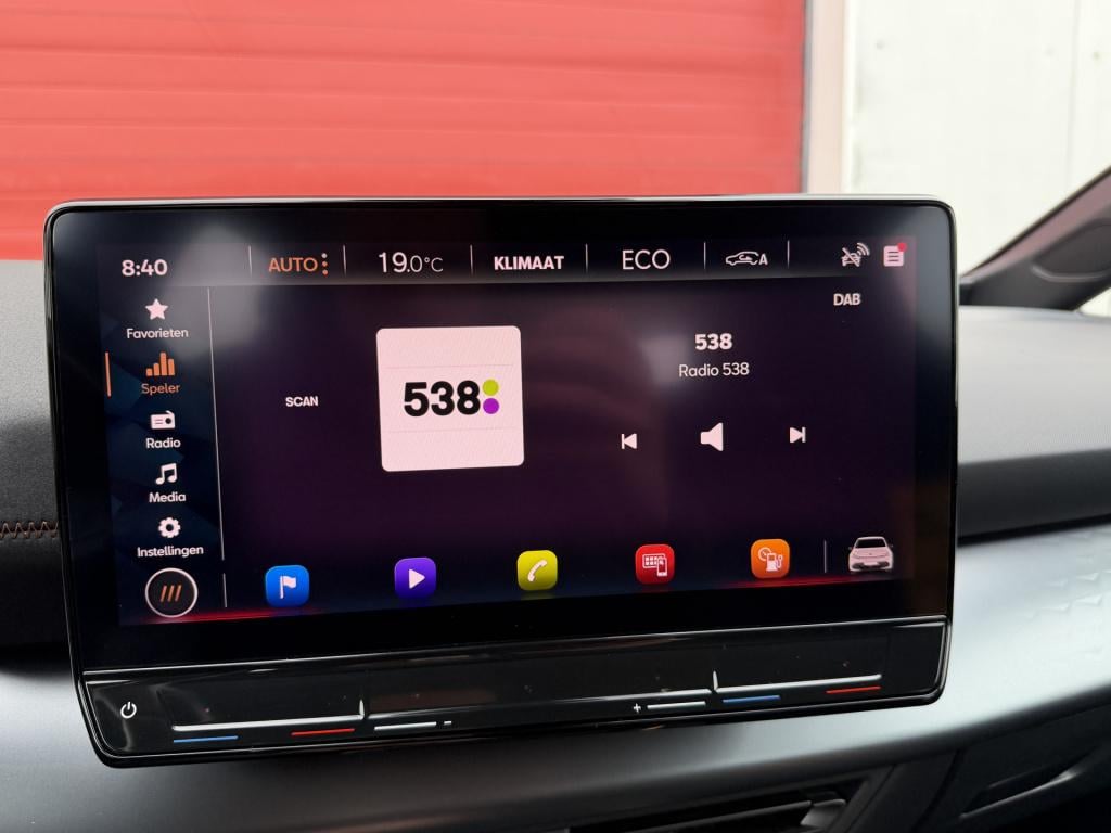 Cupra Born business one 62 kwh | carplay | pdc | rijklaar inclusief 1 jaar 