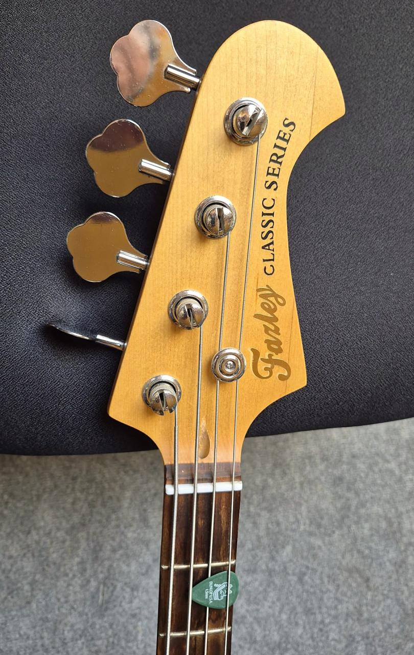 Basgitaar J-model Fazley