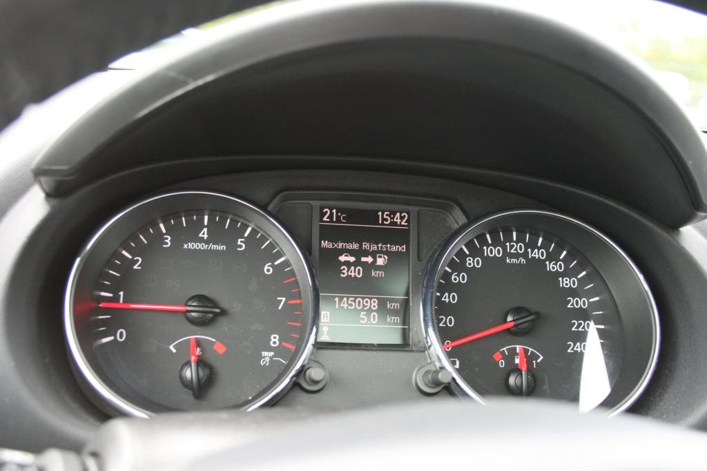Nissan Qashqai 1.6 connect edition / pano / afn. trekhaak / camera