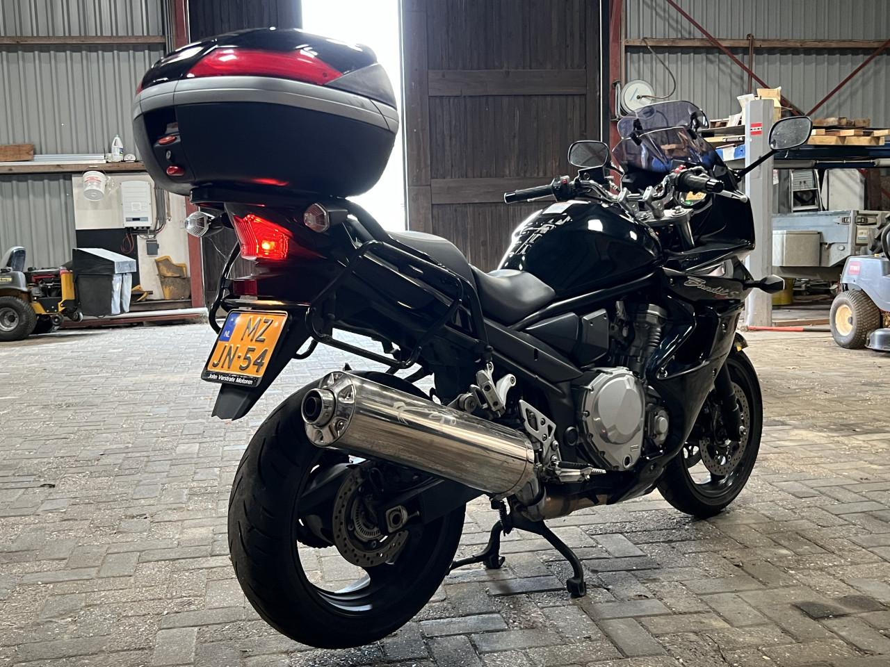 Nette Suzuki Bandit S 1250