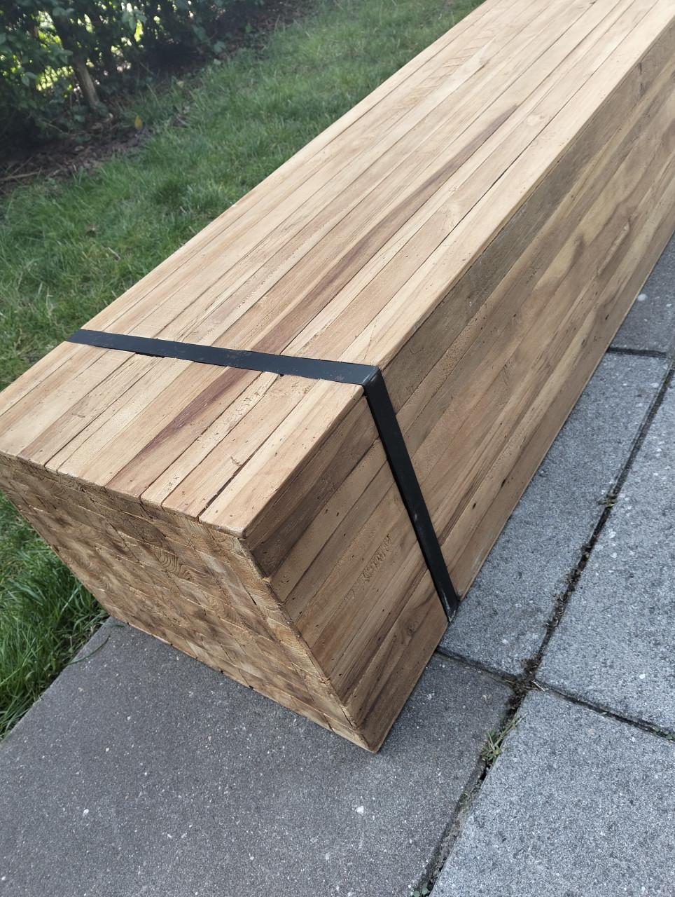 Houten blok-meubel