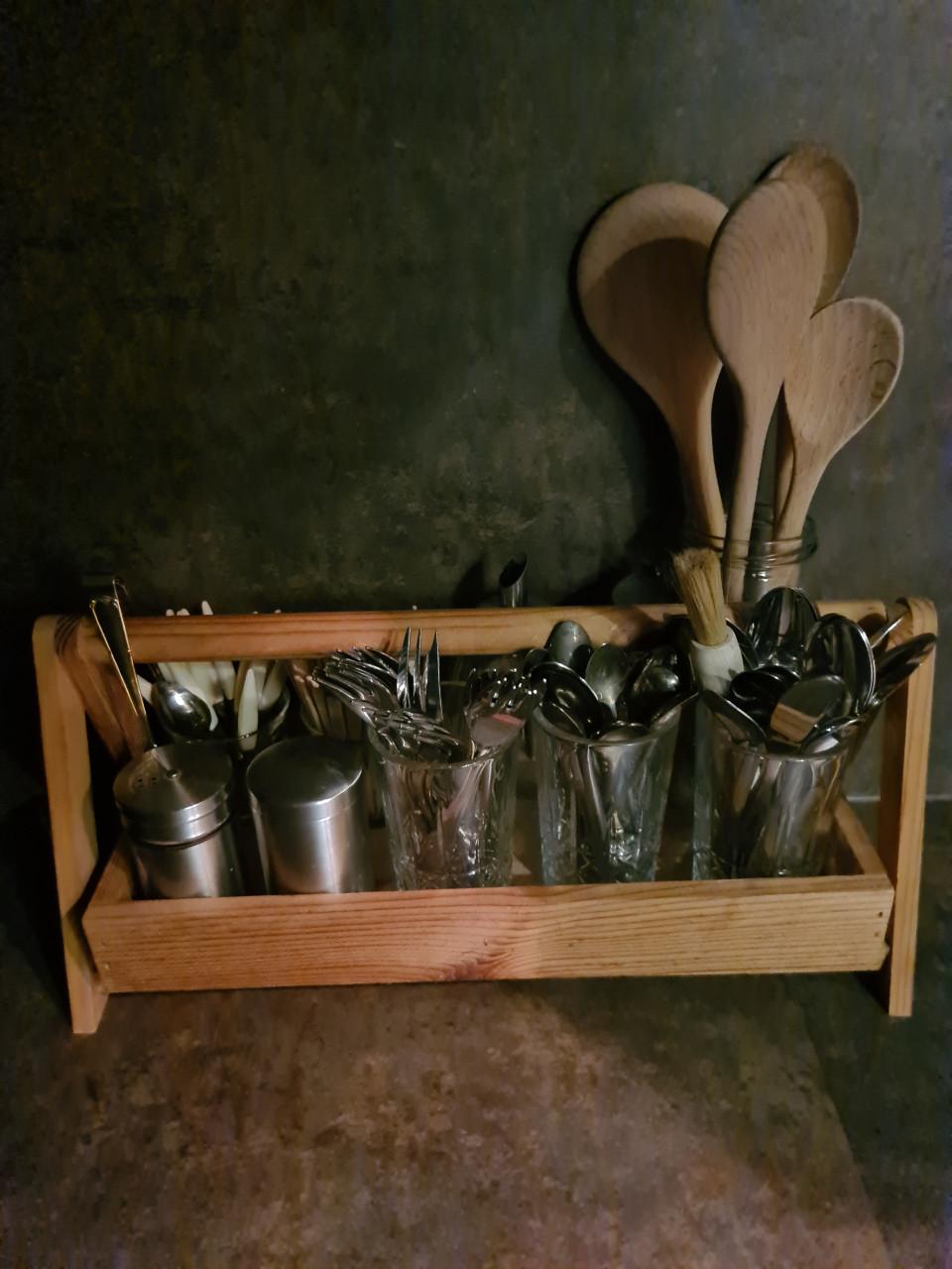 Houten gruttersbak / aanrecht rekje  38X15X18 cm