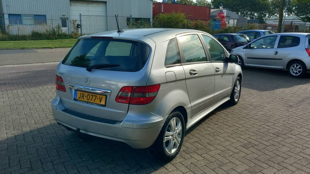 Mercedes B-Klasse 200 5 deurs Automaat !! bj:2008 airco-navigatie
