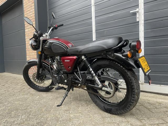 Schitterende demo hanway raw 50 caferacer van 1 ste eigenaar met maar 1775k