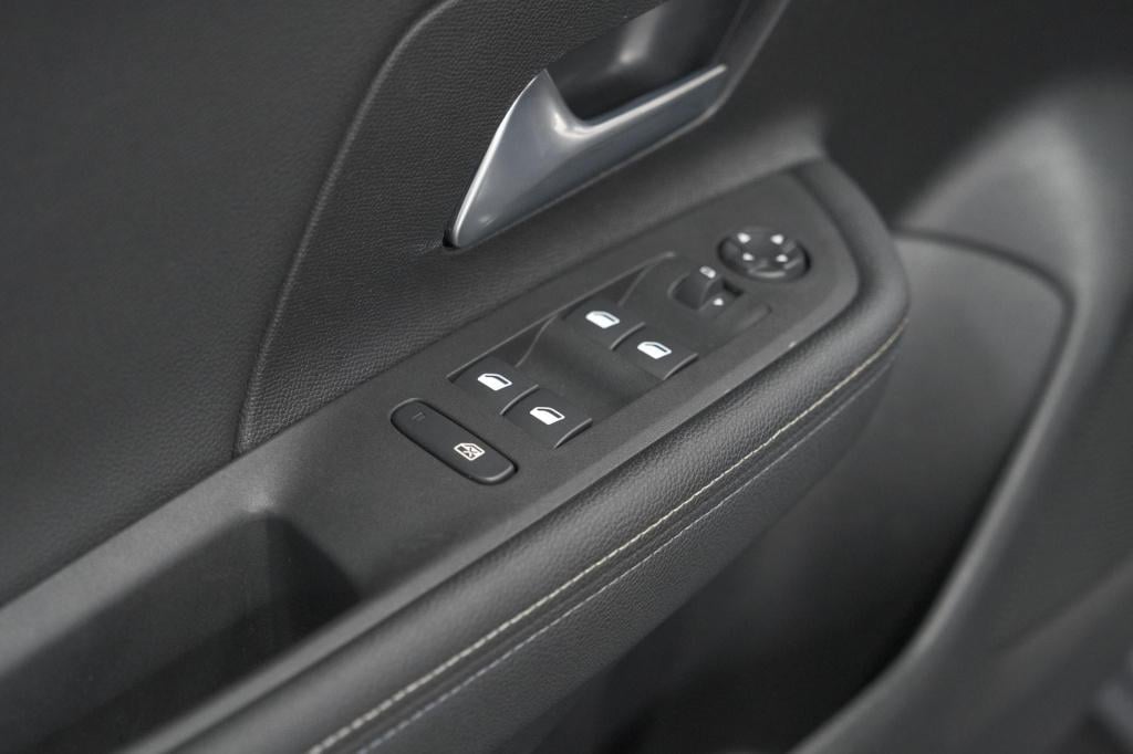 Opel Mokka turbo 130 at8 gs | nieuw model | camera | apple carplay | parkee