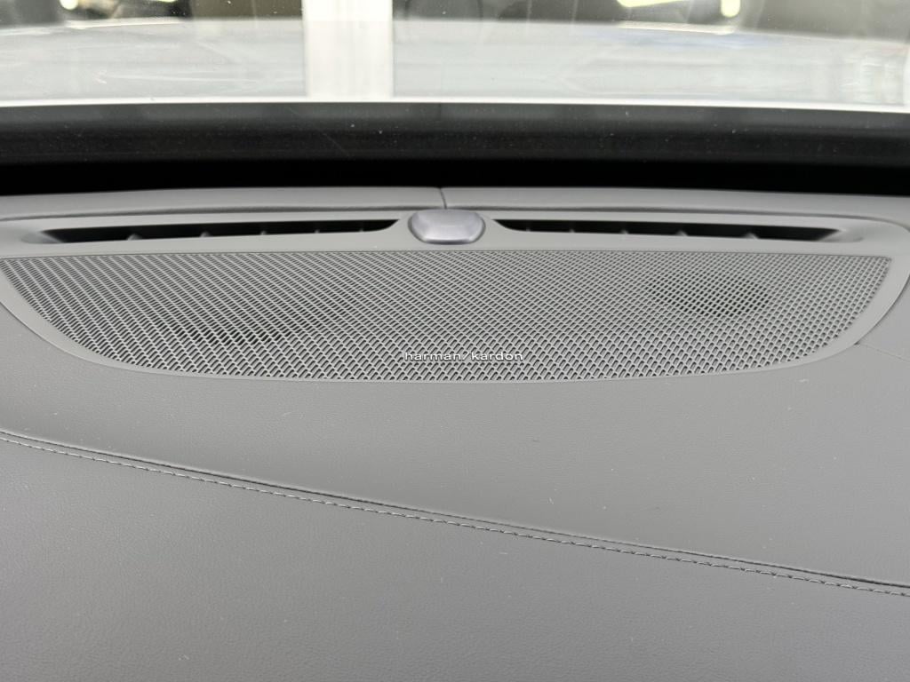 Volvo XC90 t8 455pk recharge ultra dark| full options! luchtvering| massage