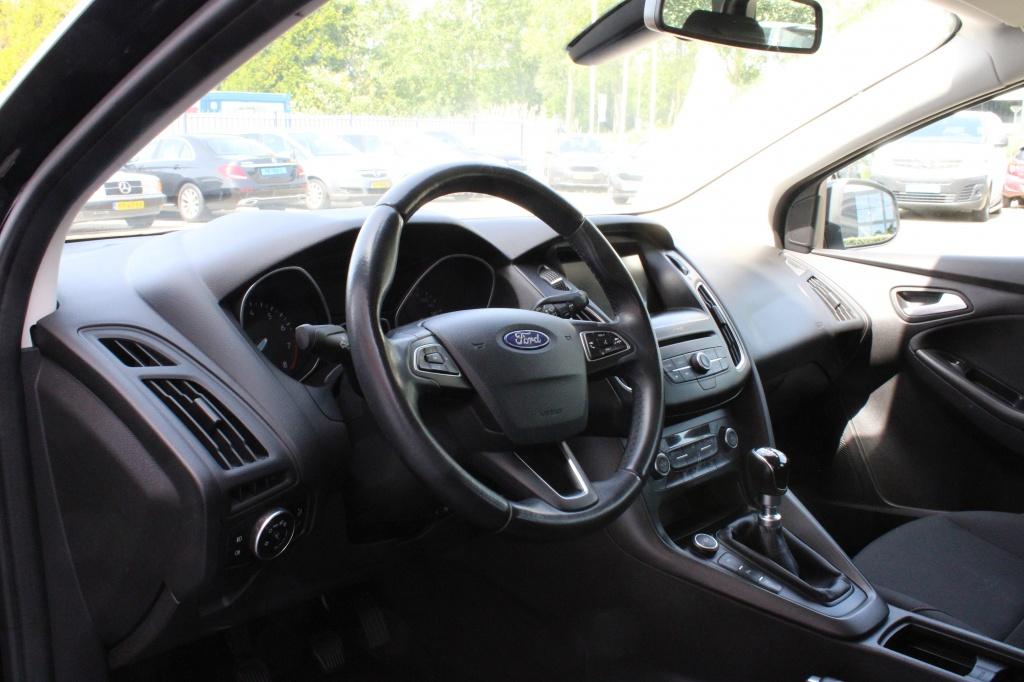 Ford Focus wagon 1.0 titanium