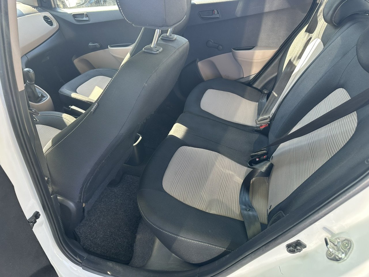 Hyundai i10 1.0i i-Motion – Airco | Zuinig | APK | Garantie | Carplay setje