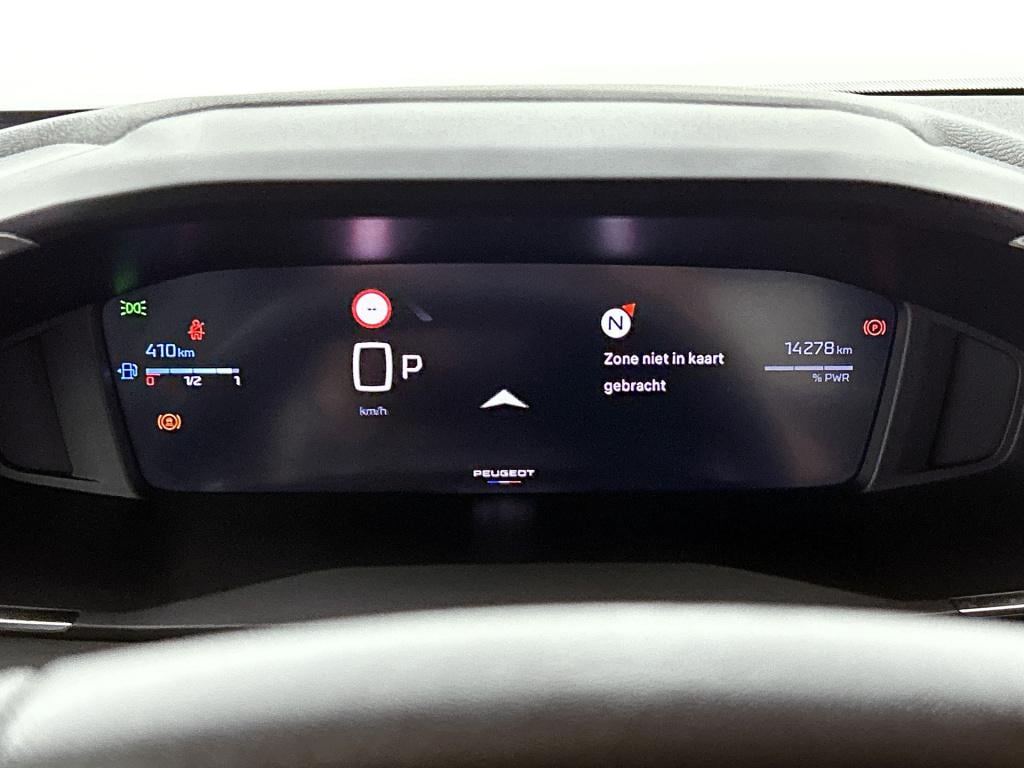 Peugeot 2008 1.2 hybrid 136 allure | rijklaar | 3d cockpit | keyless entry 