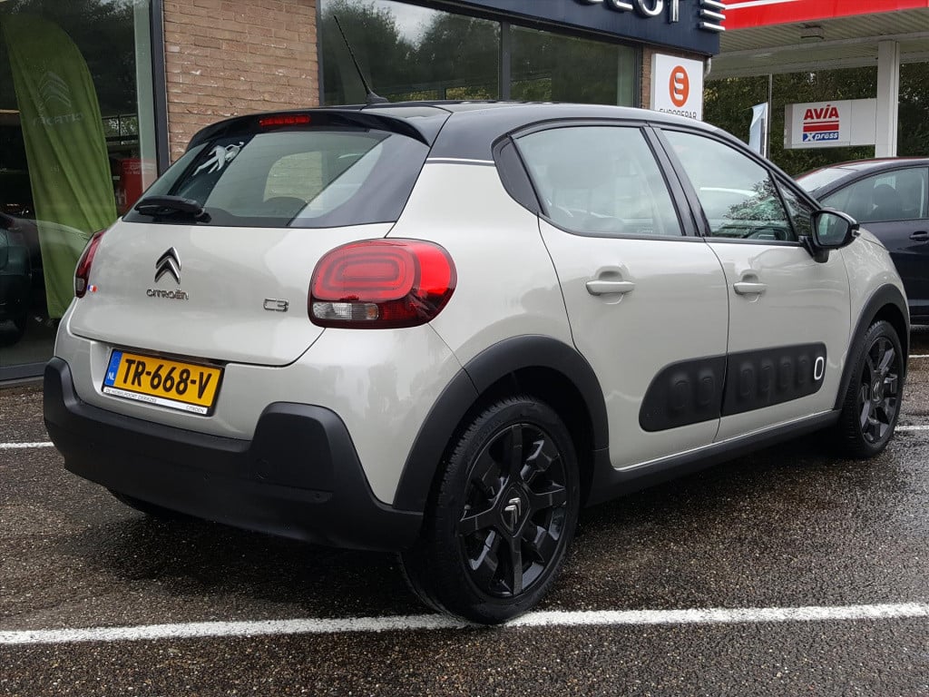 Citroen C3 shine 1.2 pt-110pk automaat navigatie via apple carplay & androi