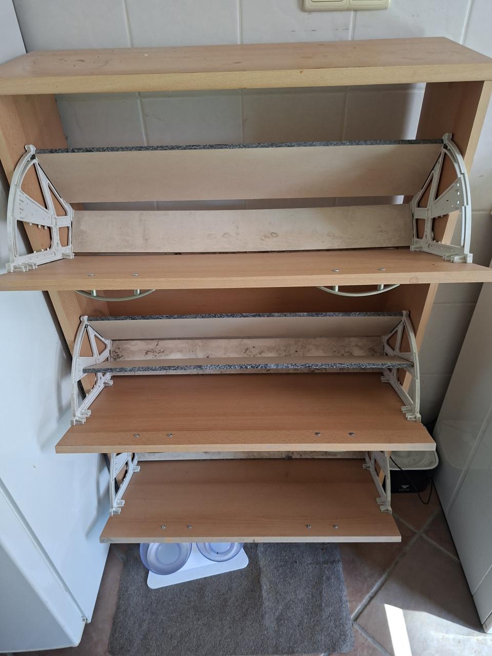 Schoenen kast gratis