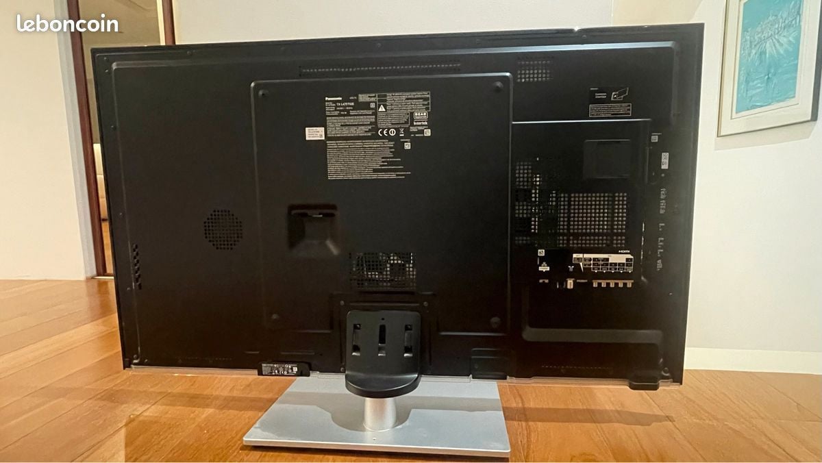 TE KOOP  Panasonic TXL47ET60E LED 47'' Full HD 3D Smart TV