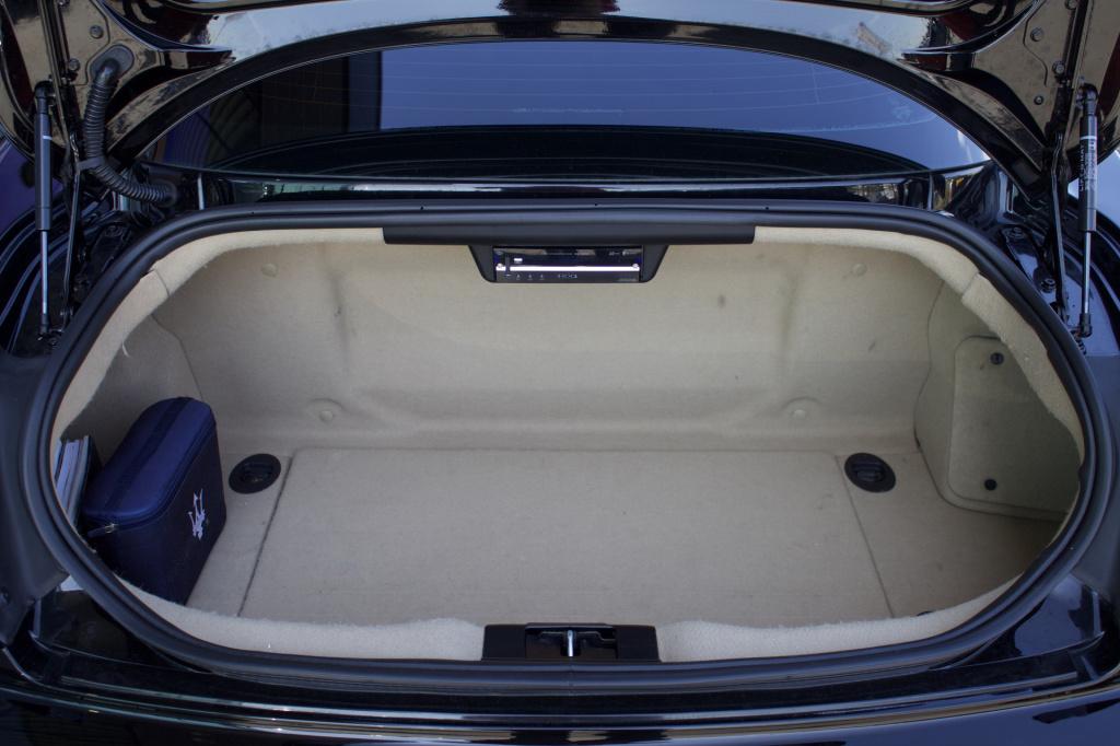 Maserati Granturismo 4.7 s | btw auto | bose | leder | youngtimer |