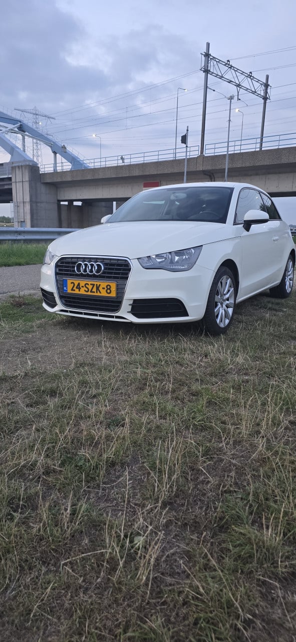 Audi A1 (1.2 TFSI CONNECT | NAVI | CRUISE).
