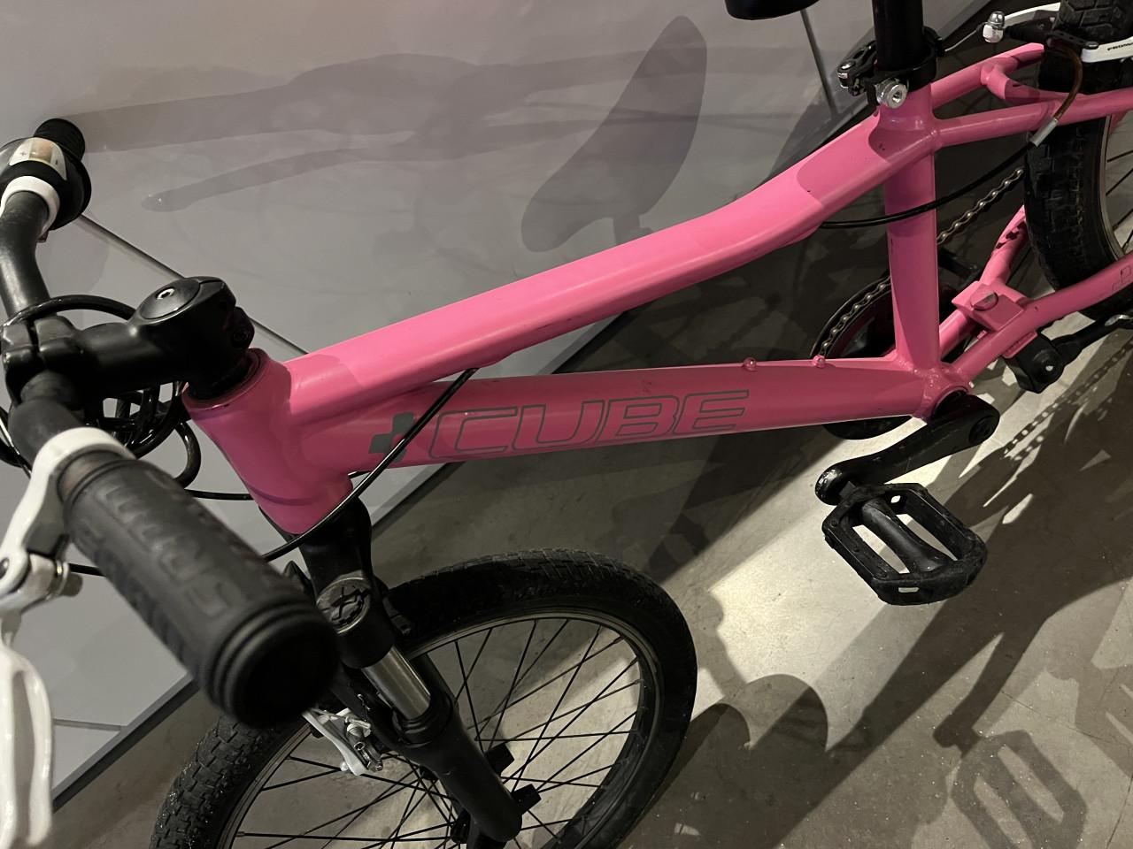Fiets 20inch roze