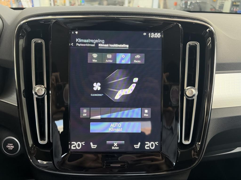 Volvo XC40 1.5 t4 recharge inscription expression | trekhaak | camera